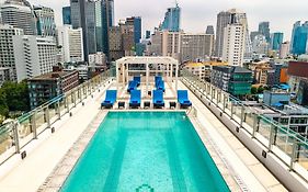 Radisson Hotel Chateau De Bangkok